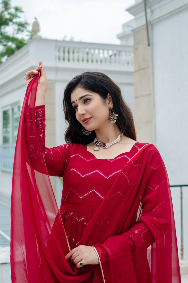 Gorgeous Georgette Red Color Anarkali Gown