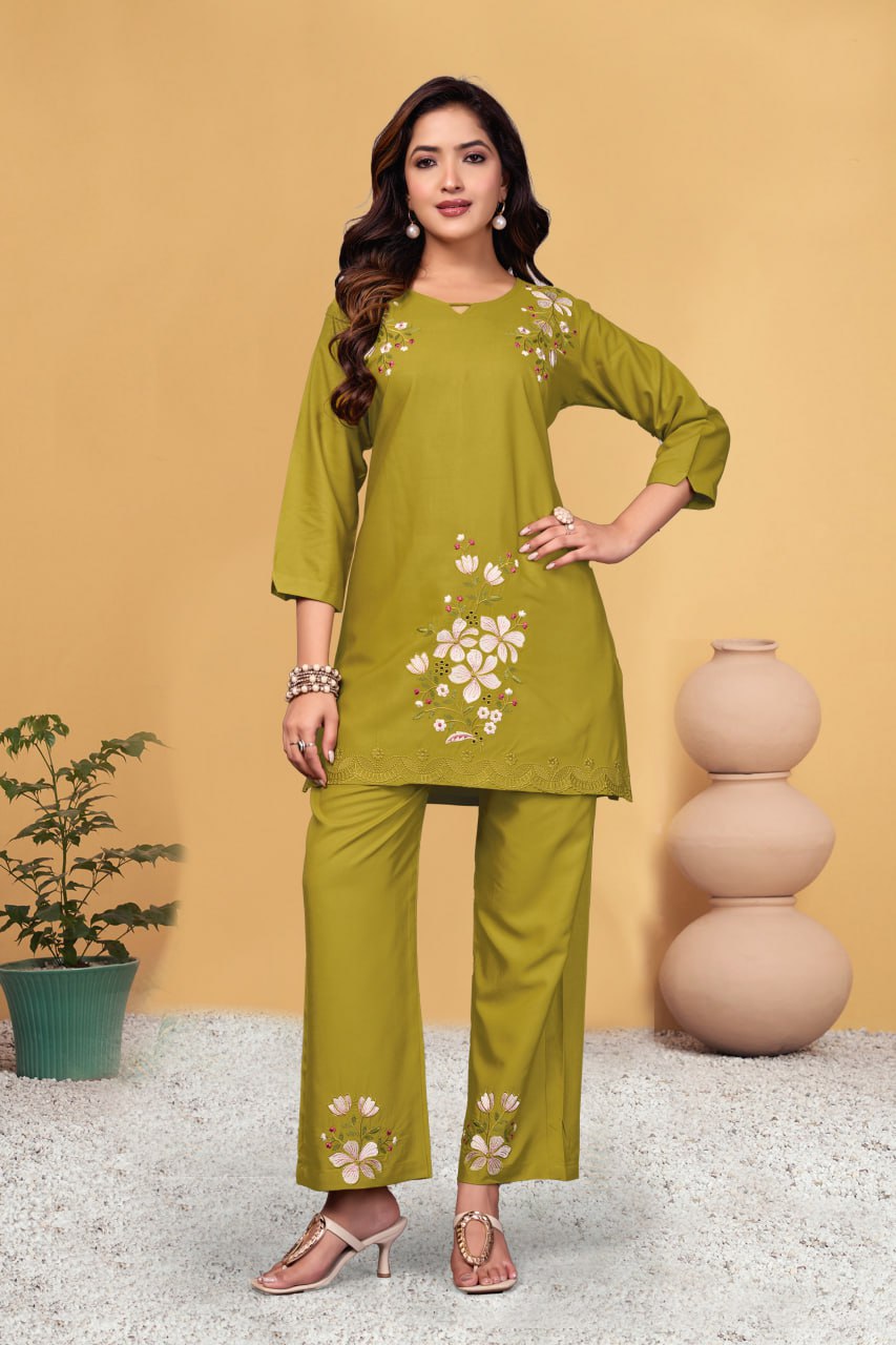 Rayon Co-Ord Set with Multi Thread Embroidery