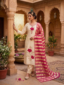 Cream Roman Silk Embroidered Kurta Pant Set with Pink Organza Dupatta