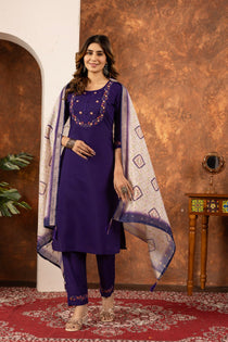 Parrot Green Marina Silk Embroidered Kurta Set