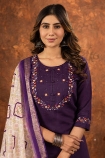 Parrot Green Marina Silk Embroidered Kurta Set