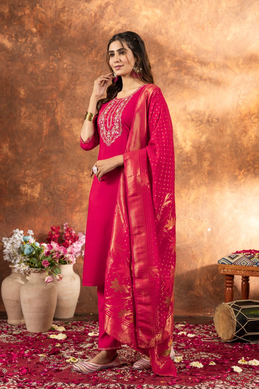 Thread Hand Work Straight Kurti Pant Dupatta Set