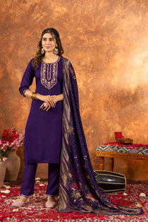 Thread Hand Work Straight Kurti Pant Dupatta Set