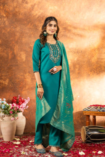 Thread Hand Work Straight Kurti Pant Dupatta Set