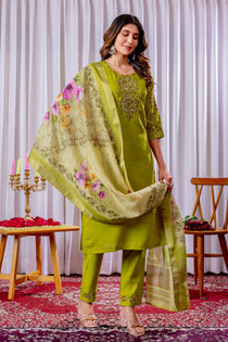 Rama Green Viscose Silk Embroidered Kurta Pant Dupatta Set