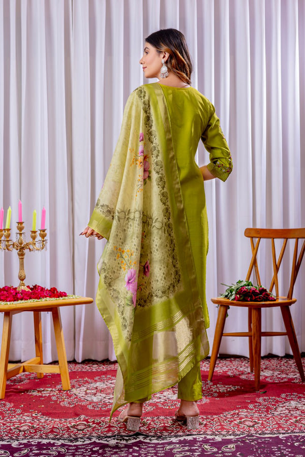 Marvelous Thread Work Straight Kurti Pant Dupatta Set