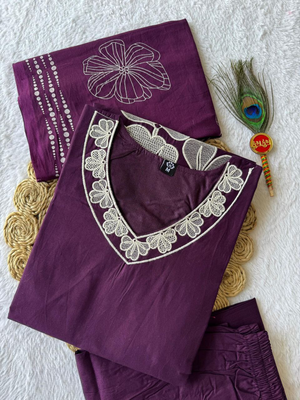 Festive Wear Thread Work Suit Set