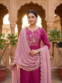 Rouge Beadwork Roman Silk Kurta Set