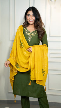 Mehendi Green Roman Silk Embroidered Kurta Set